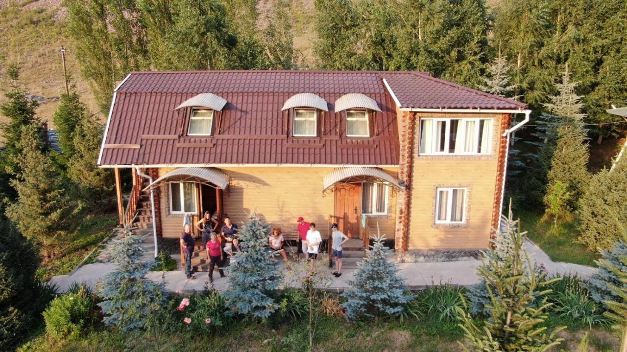 Гостевой Дом Коль-Тор Kegeti Exteriér fotografie